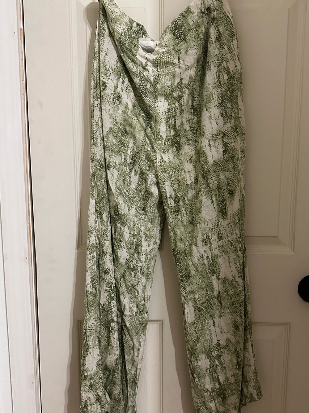Style Rack Green and White Abstract Linen Pants